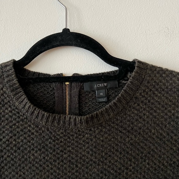 J. Crew Green Wool Shirttail Sweater in Liberty Print - Picture 7 of 8